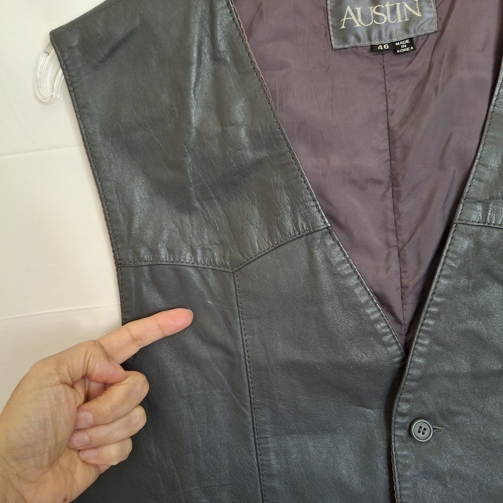 Austin Black Leather Vest Men's Size 46‎ Pockets * Flaws - Picture 10 of 13